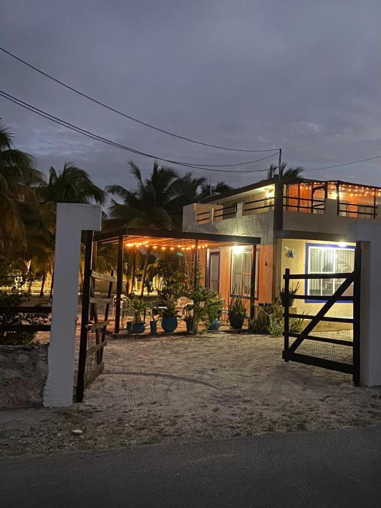 Vila Casa Ibiza Celestun Exteriér fotografie